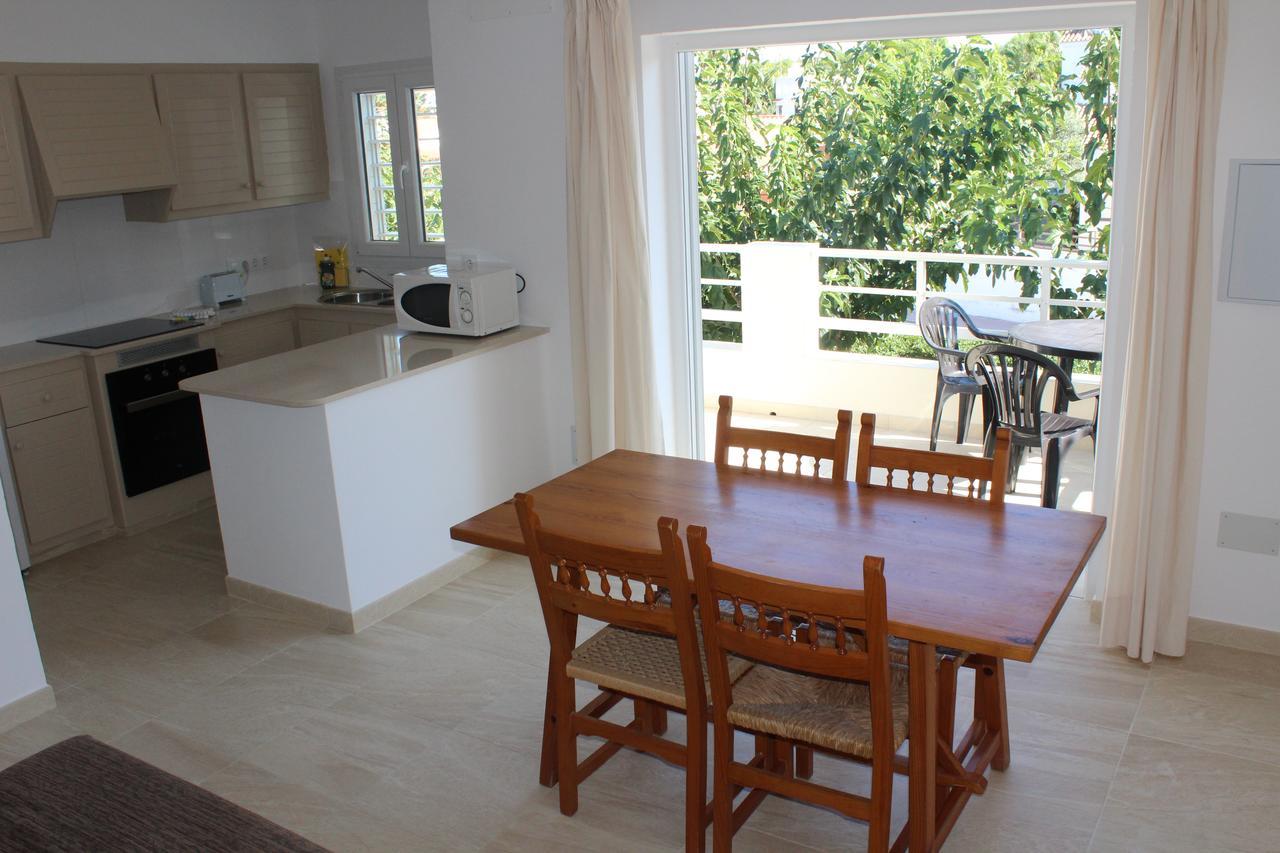 Apartamentos Rayma I-Ii-Iii Cala Blanca  Zewnętrze zdjęcie